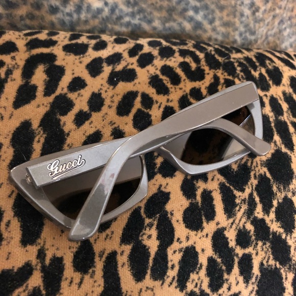 Gucci Sunglasses - Picture 7 of 14